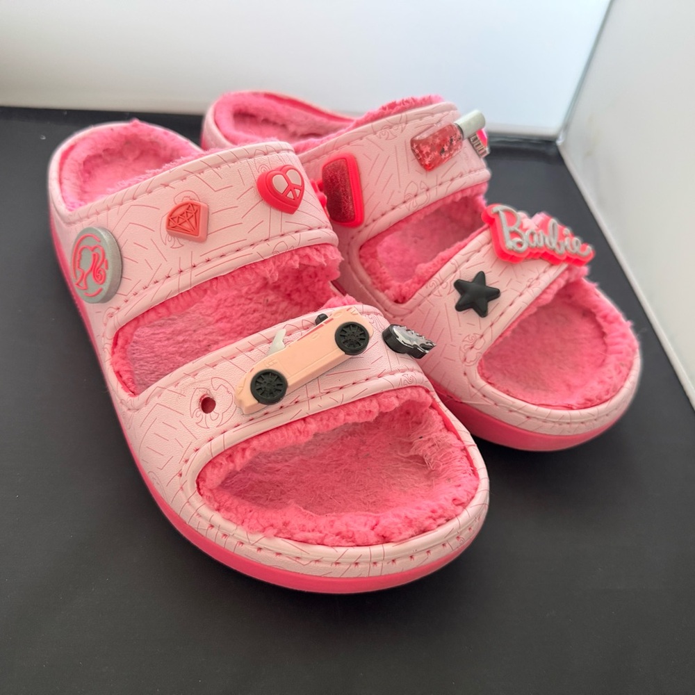 Crocs Classic Cozzzy Sandal Barbie Edition